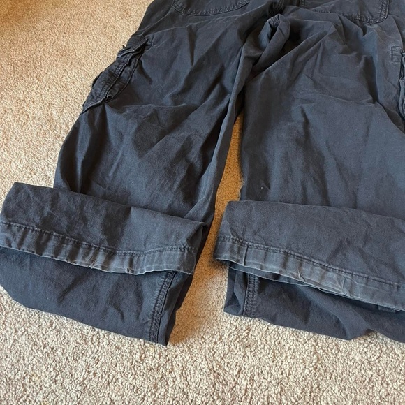 American Eagle Women’s Stretchy Black Baggy Cargos - Picture 5 of 7